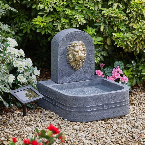 Smart Solar Lions Head Water Feature
