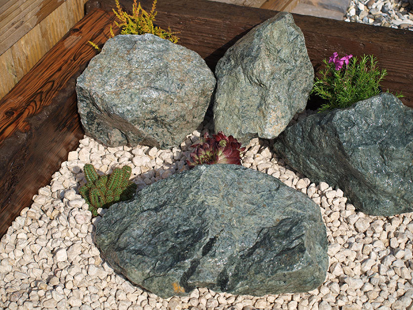 Deco-Pak Green Forest Rockery