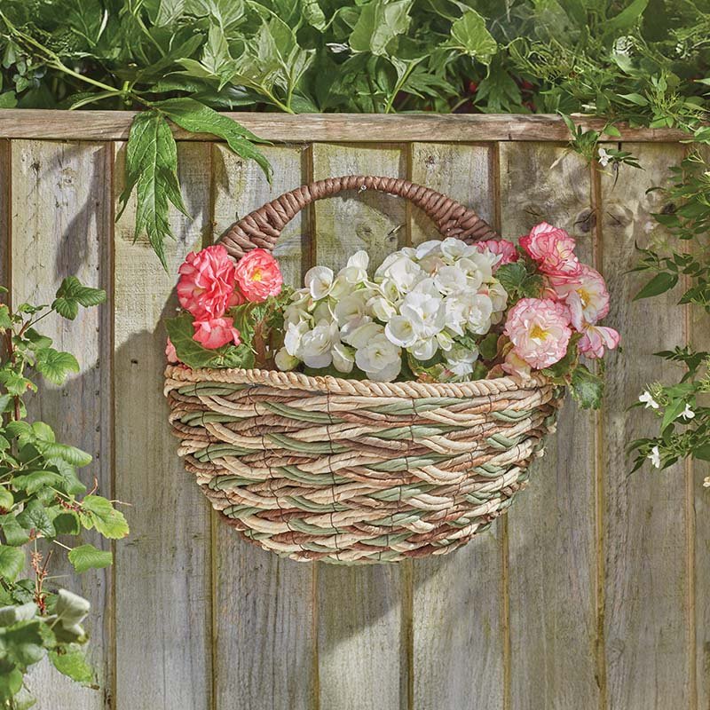 Smart Garden 16in Trinity Wall Basket