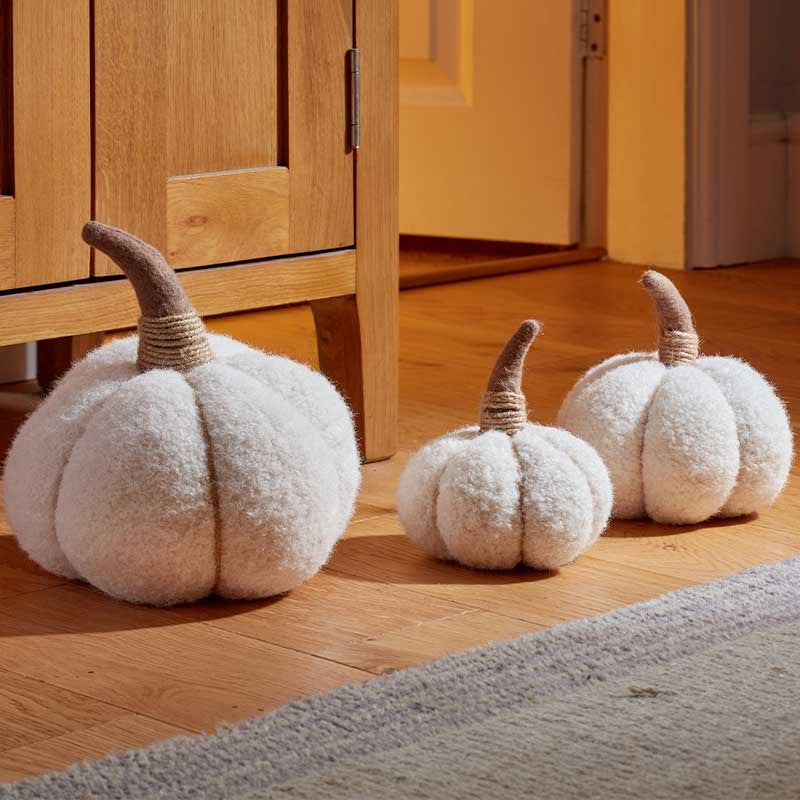 Smart Garden Plushy Pumpkin Cream, Large 15cm