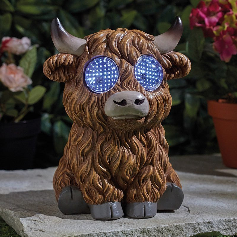 Smart Garden Blinkin' Highland Cow