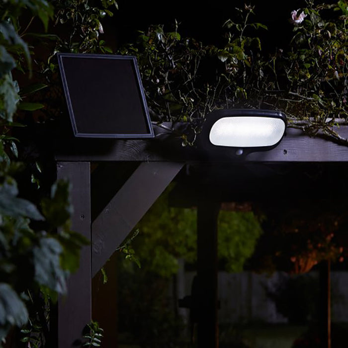 Smart Solar PIR Security Floodlight 500L