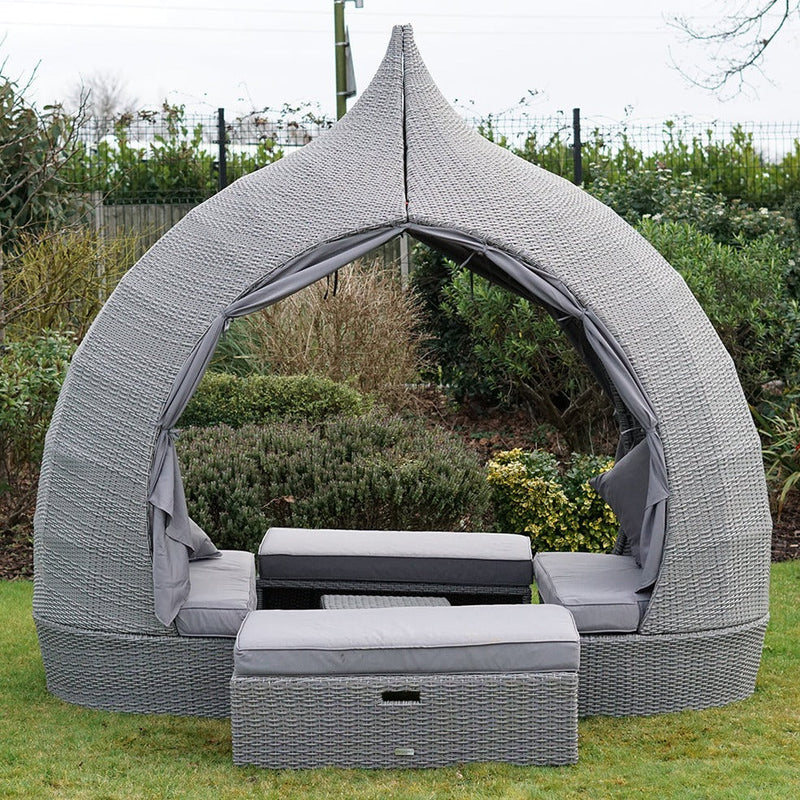 Wellesbourne Acapulco Cocoon Day Bed EX-DISPLAY