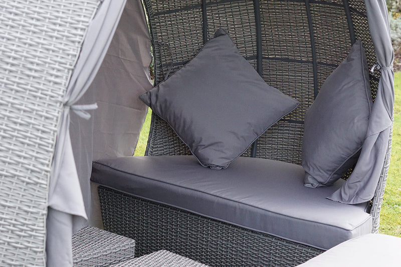 Wellesbourne Acapulco Cocoon Day Bed EX-DISPLAY
